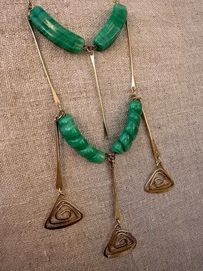 Emerald Green Beaded Drop Necklace with Gold-Tone Accents